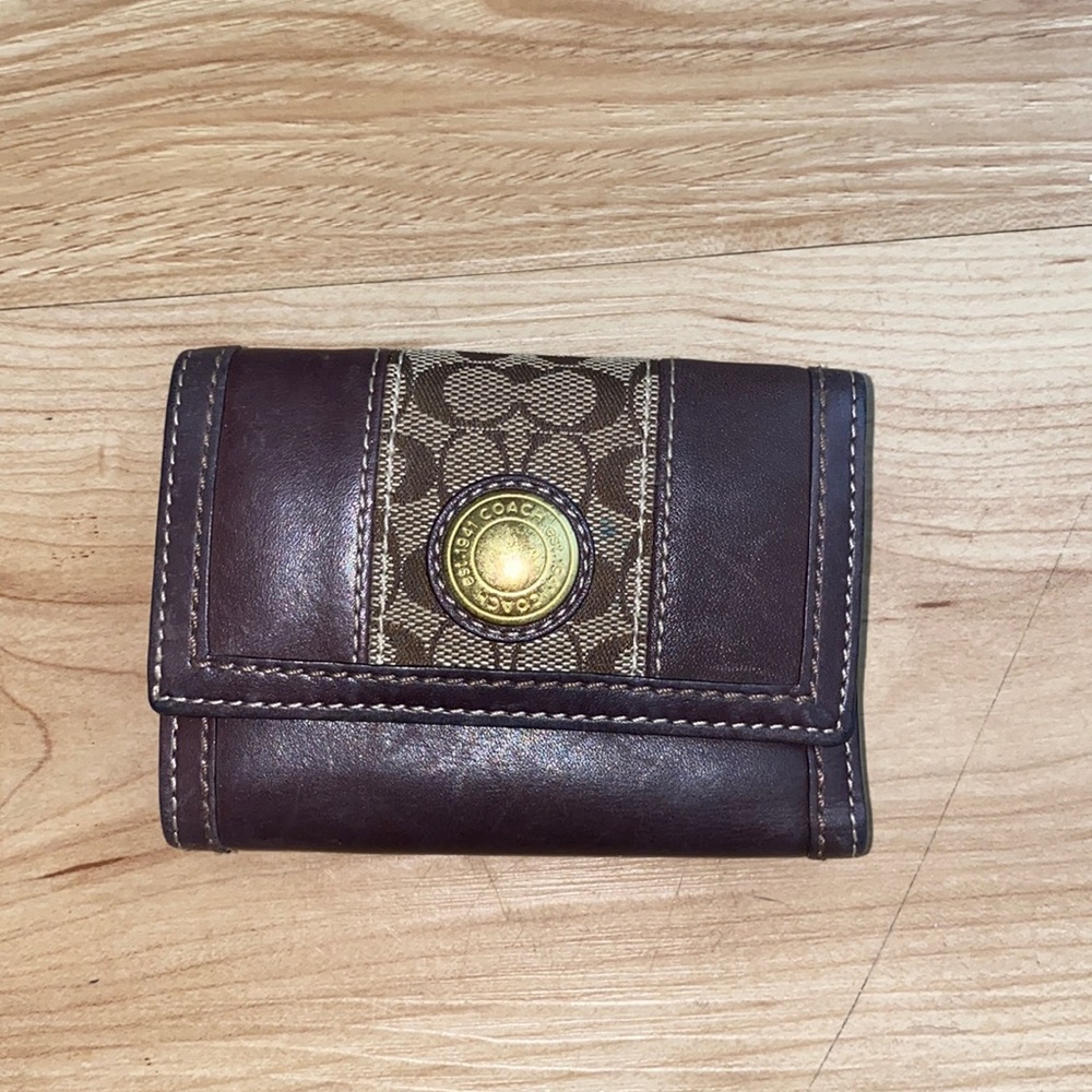 Coach wallet - tri fold